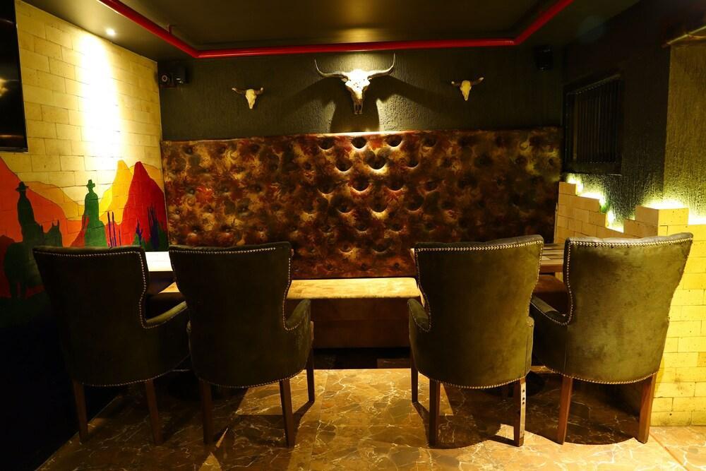 Hotel Alka Residency Тане Екстериор снимка