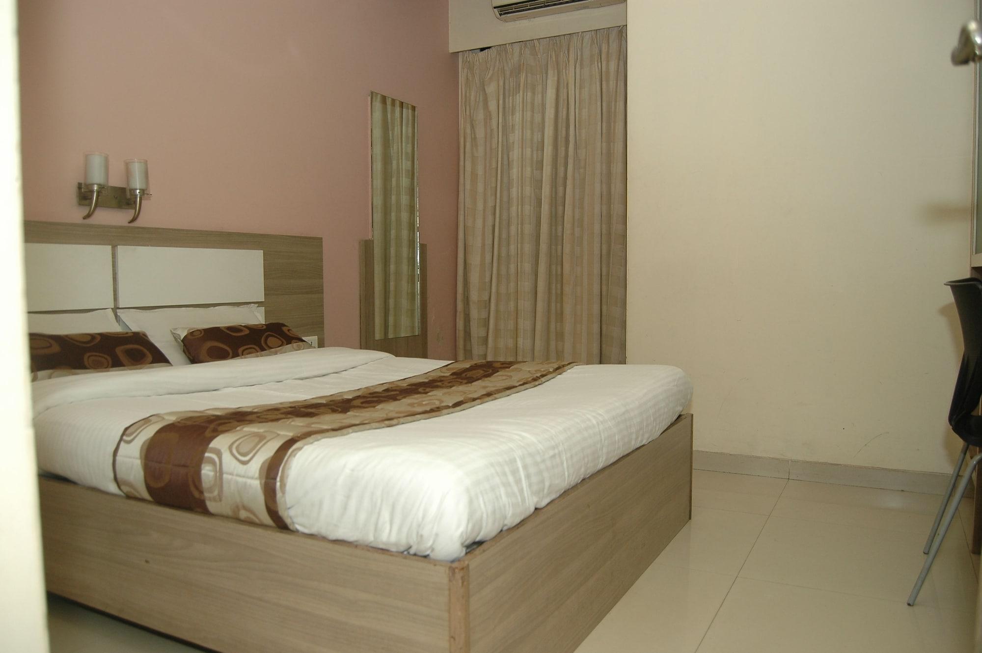 Hotel Alka Residency Тане Екстериор снимка