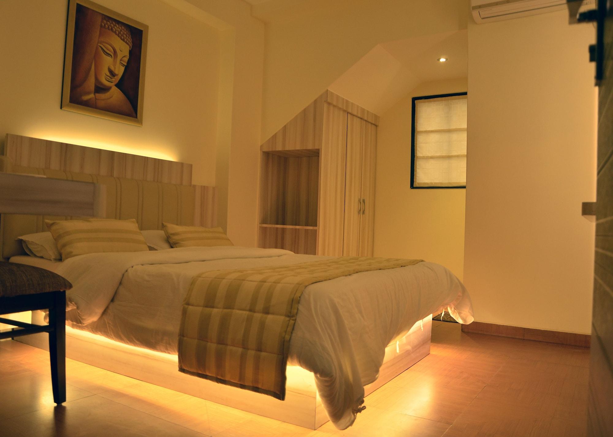 Hotel Alka Residency Тане Екстериор снимка
