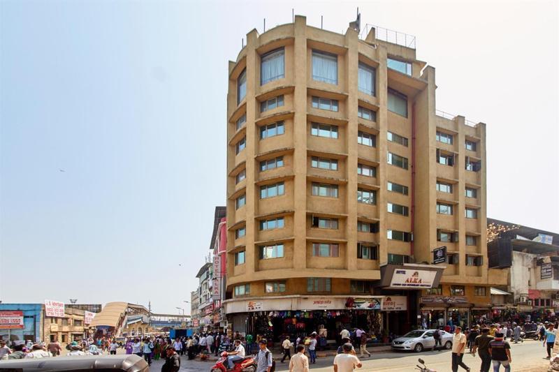 Hotel Alka Residency Тане Екстериор снимка