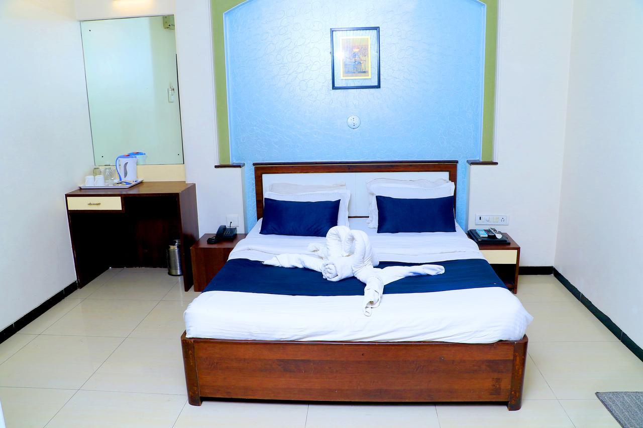Hotel Alka Residency Тане Екстериор снимка