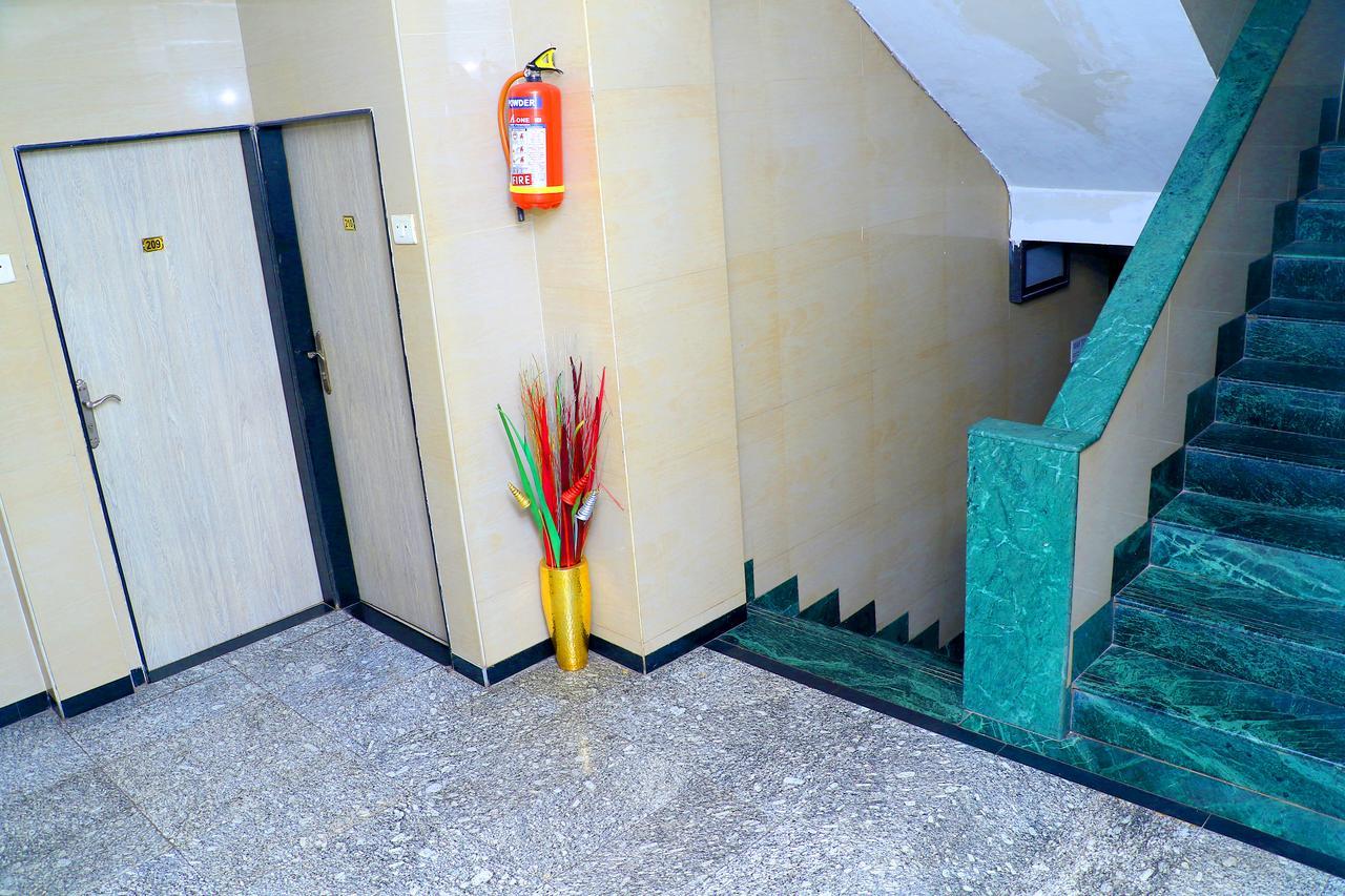 Hotel Alka Residency Тане Екстериор снимка