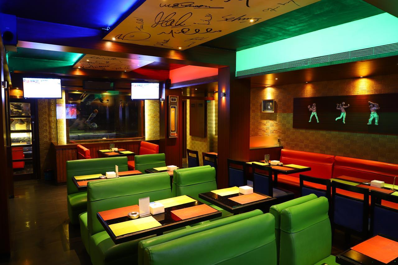 Hotel Alka Residency Тане Екстериор снимка